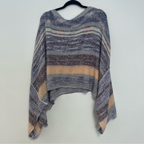 $168 Free People Large Saturn Poncho Top Sweater Crop Knit Crcheted - Picture 3 of 4